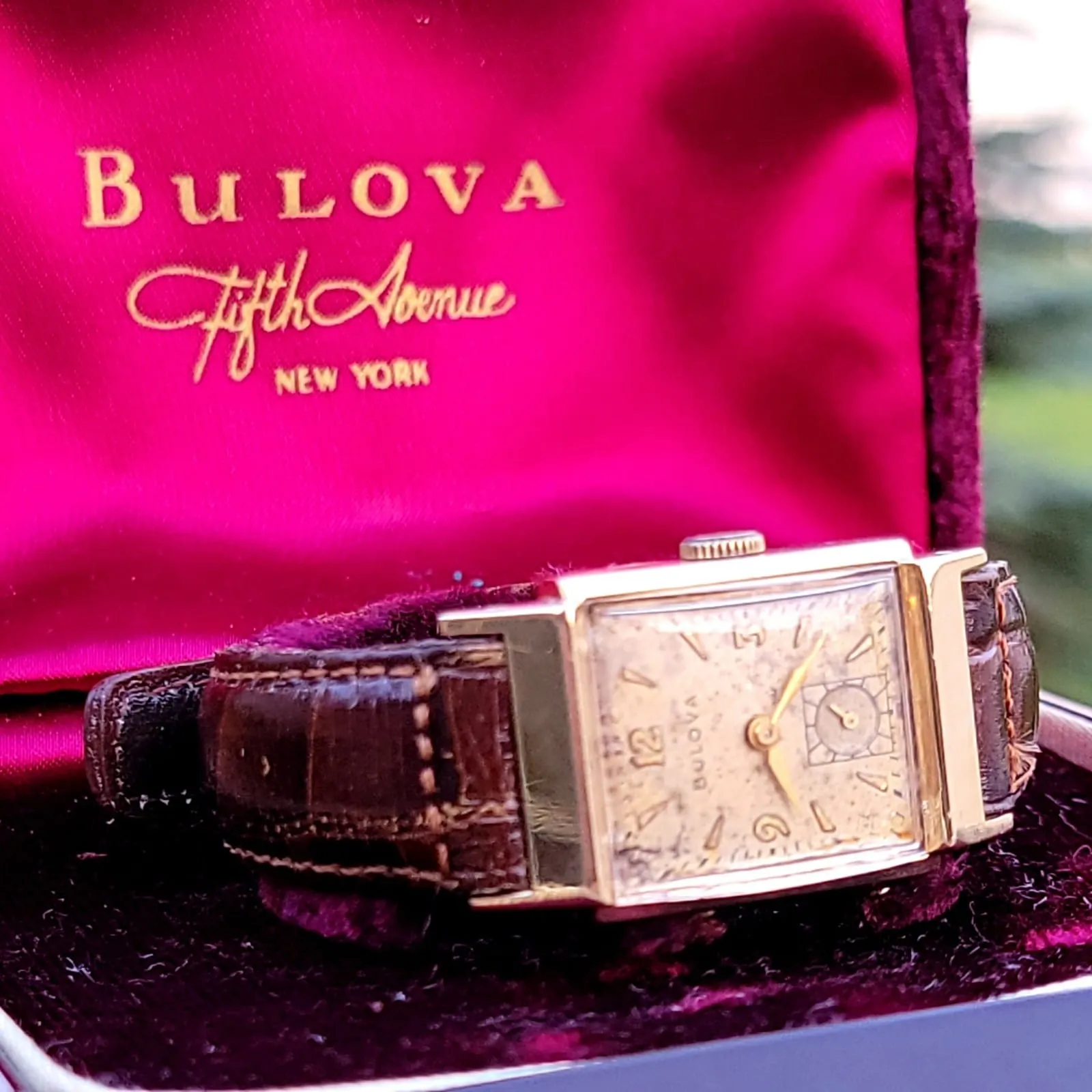 1946 BULOVA Douglas "B" 21 Jewels - In BOX!