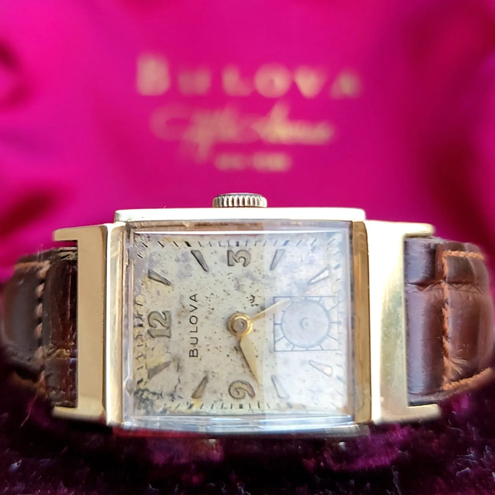1946 BULOVA Douglas "B" 21 Jewels - In BOX!