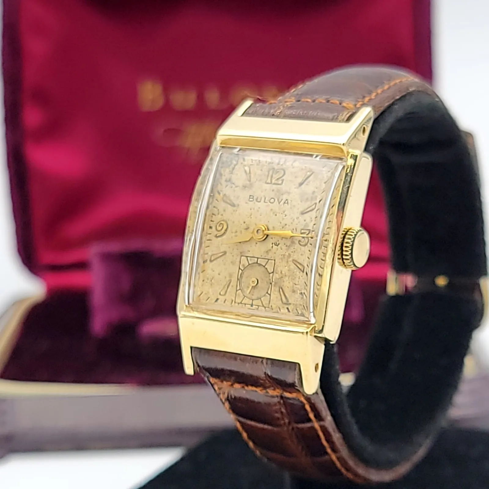 1946 BULOVA Douglas "B" 21 Jewels - In BOX!