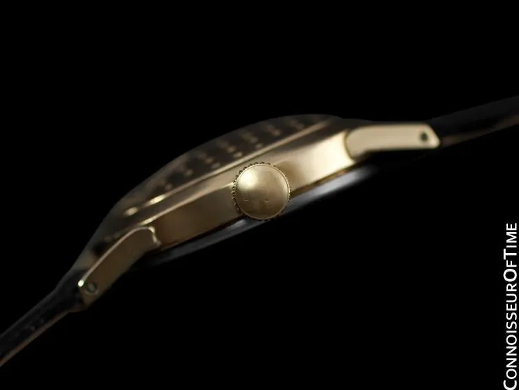 1950's Elgin Direct Read "Golf Ball " Mens Midsize Digital Jump Hour Watch - 10K Gold Filled & Stainless Steel