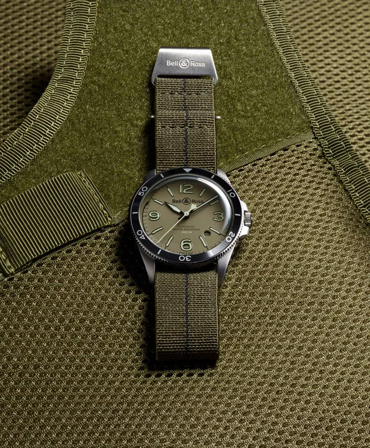 BR Watch Vintage BR V2-92 Military Green Bracelet D