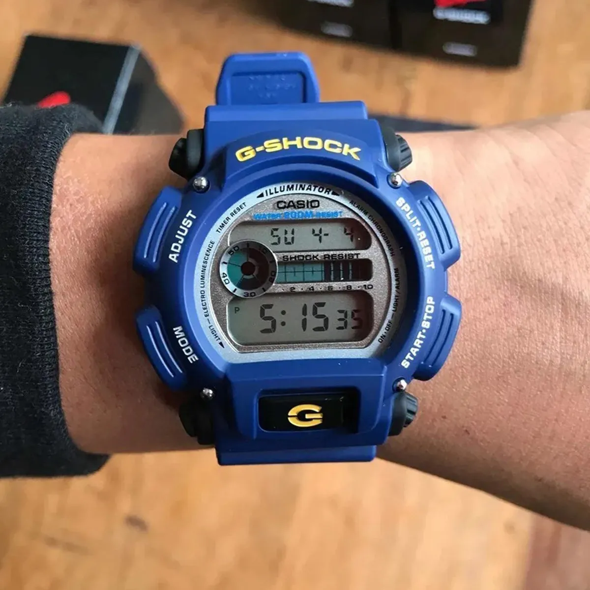 Casio - G-SHOCK - DW-9052-2VDR