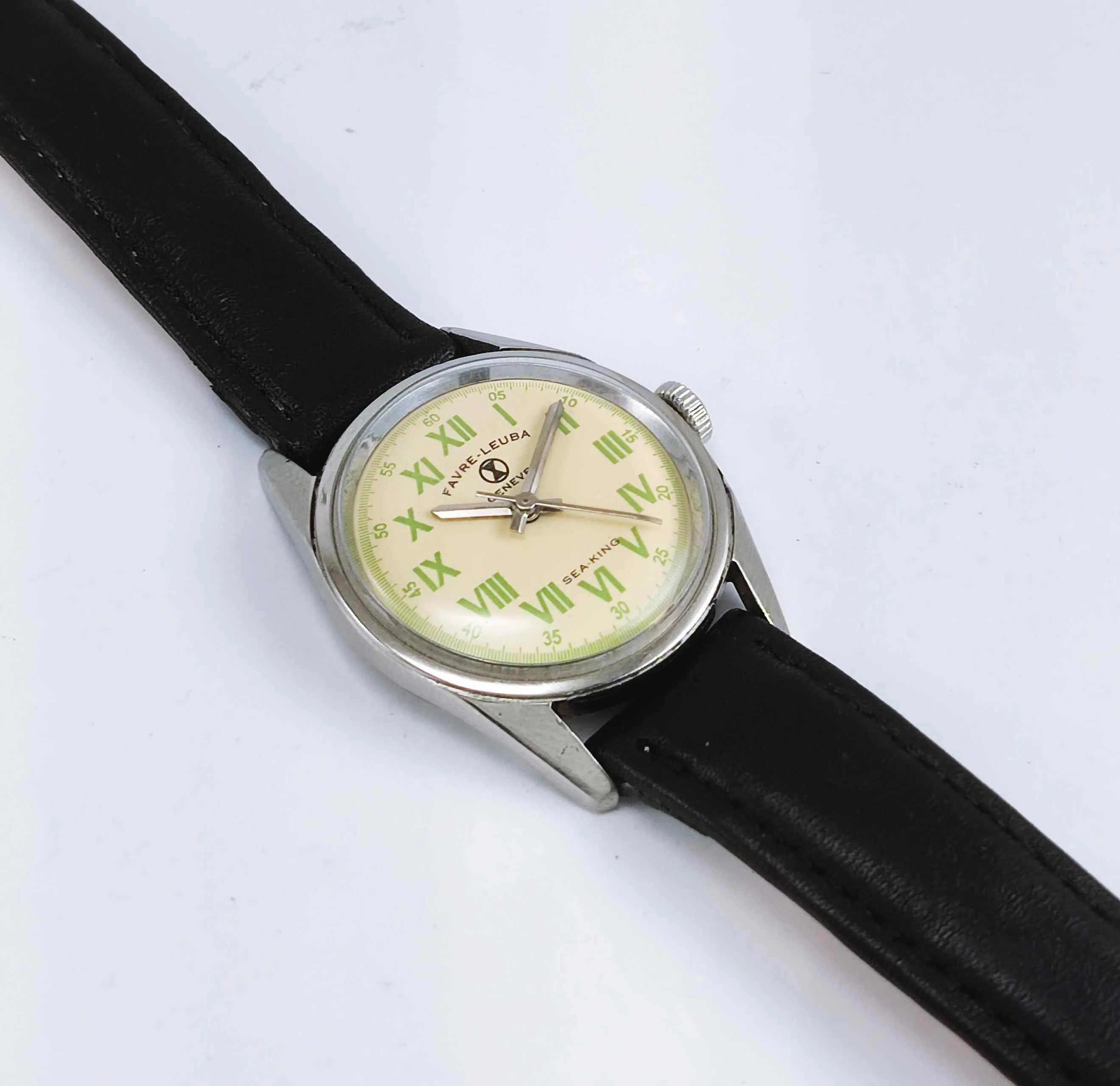 Favre Leuba Geneve Sea king 111 Cream Color Dial HandWinding 17 Jewels Watch
