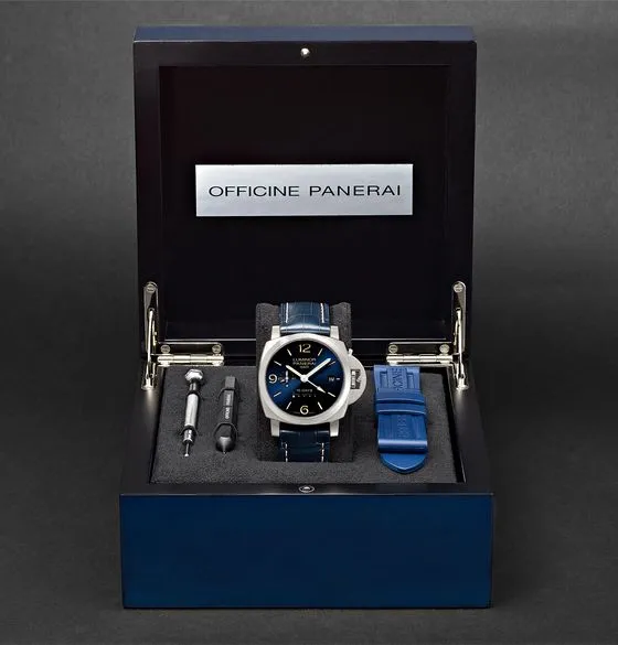 Luminor 1950 10 Days GMT Automatic 44mm Stainless Steel and Alligator Watch