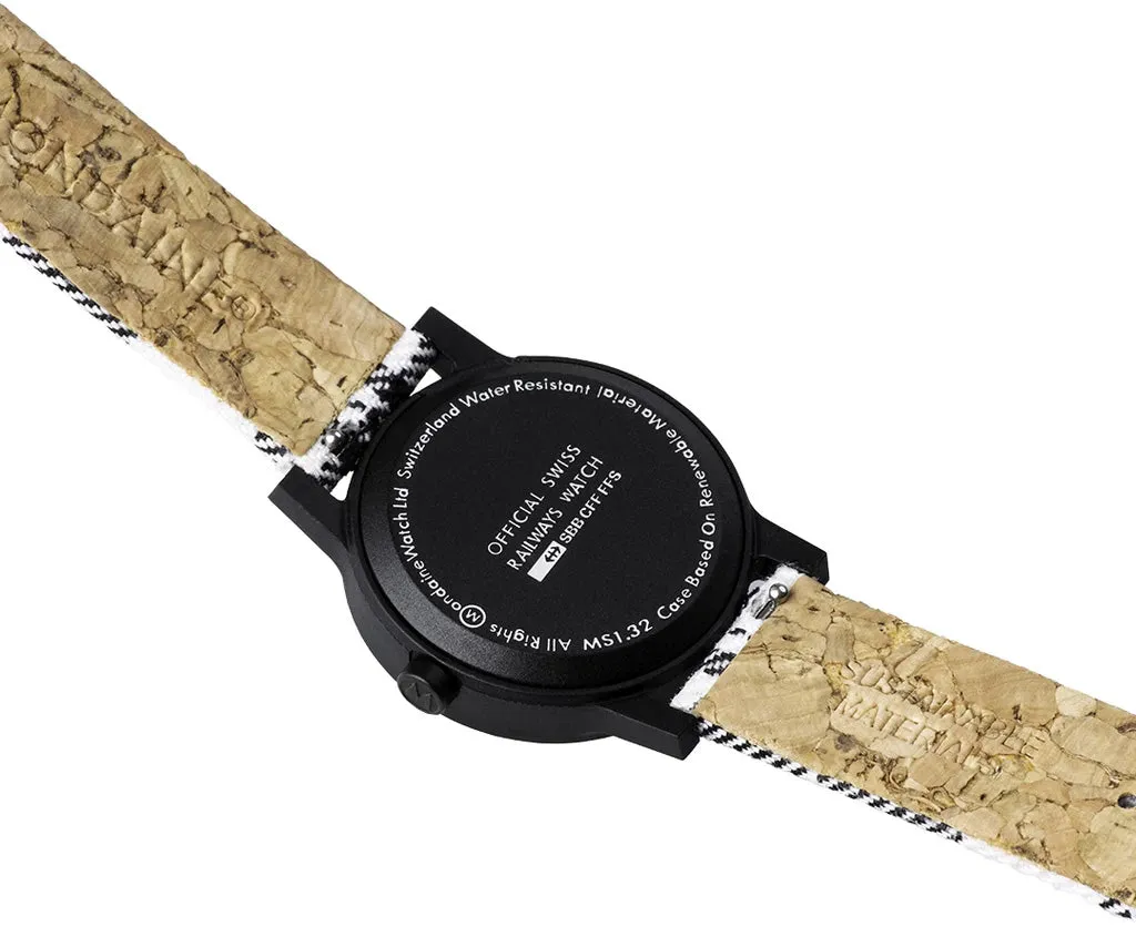 MOND Watch Essence D