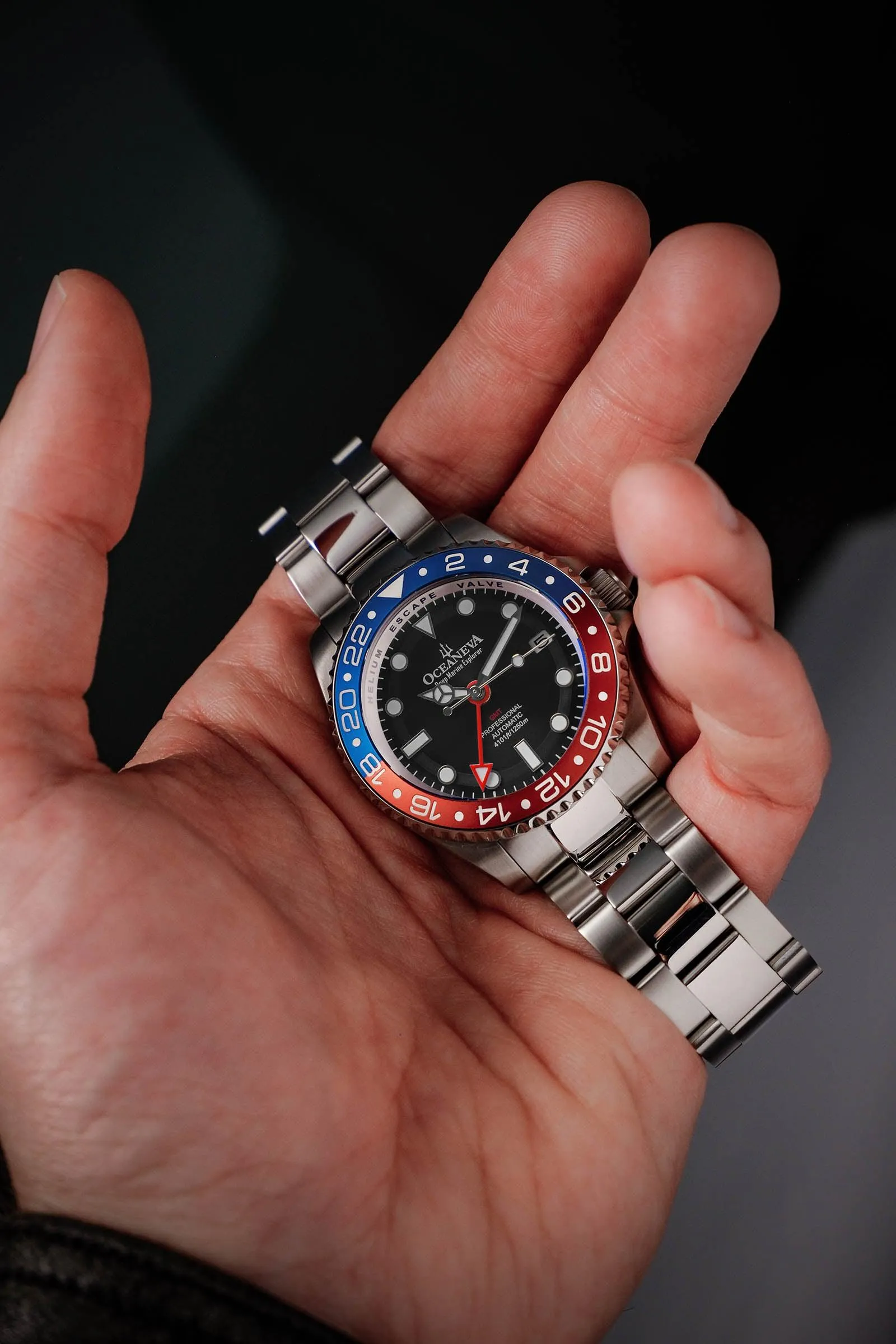 Oceaneva Automatic GMT Watch - Deep Marine Explorer - GMT Watch