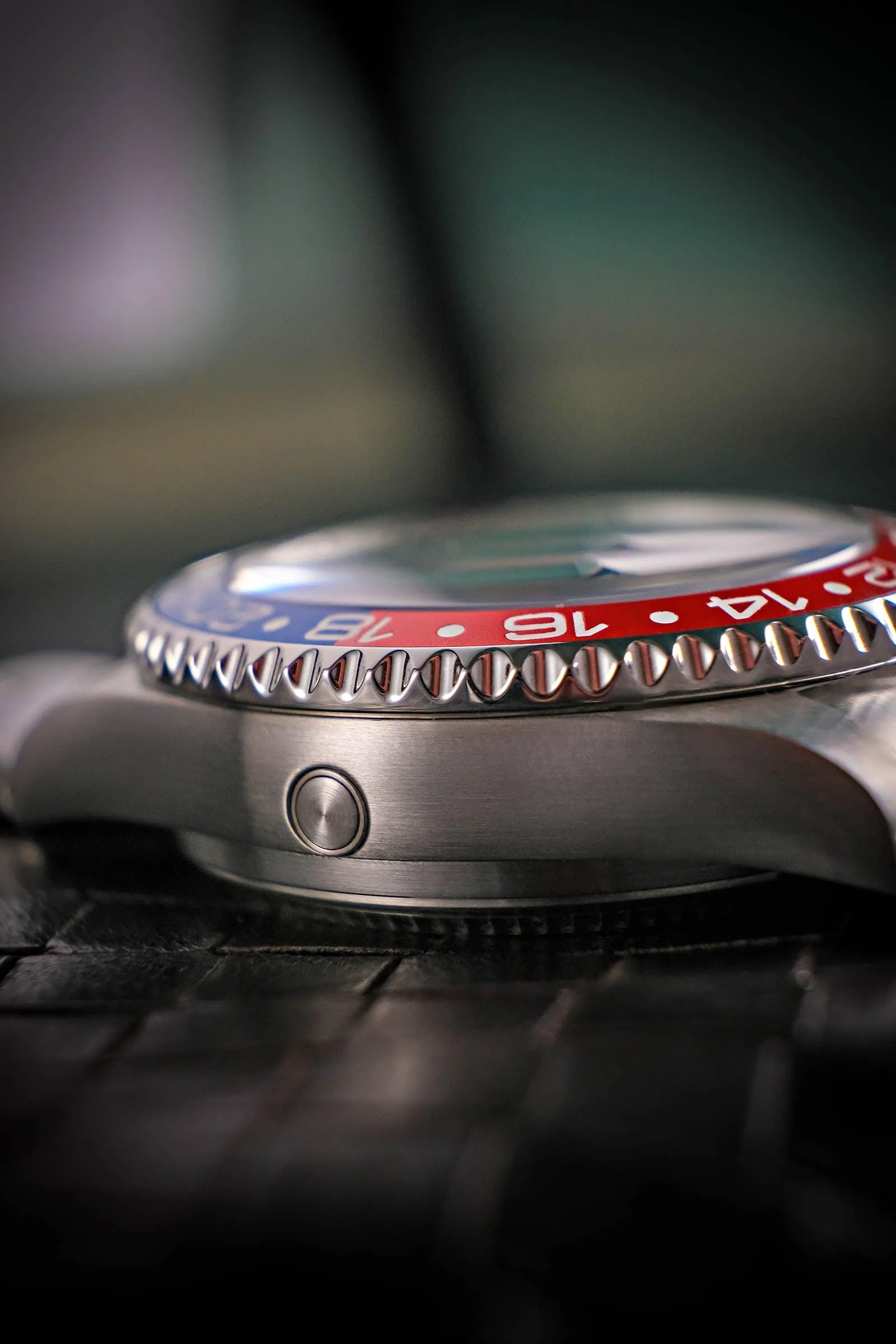 Oceaneva Automatic GMT Watch - Deep Marine Explorer - GMT Watch