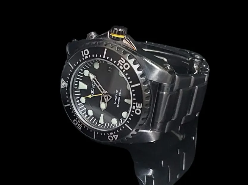 Seiko Kinetic Divers 200M SKA427P1 Men's Watch