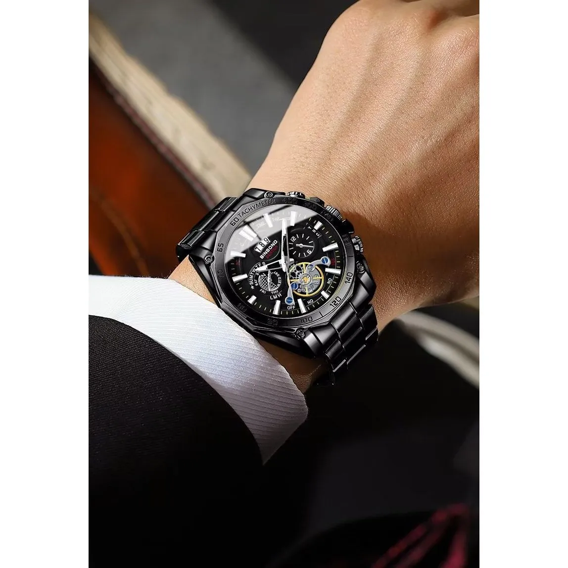Veltique Signature Watch